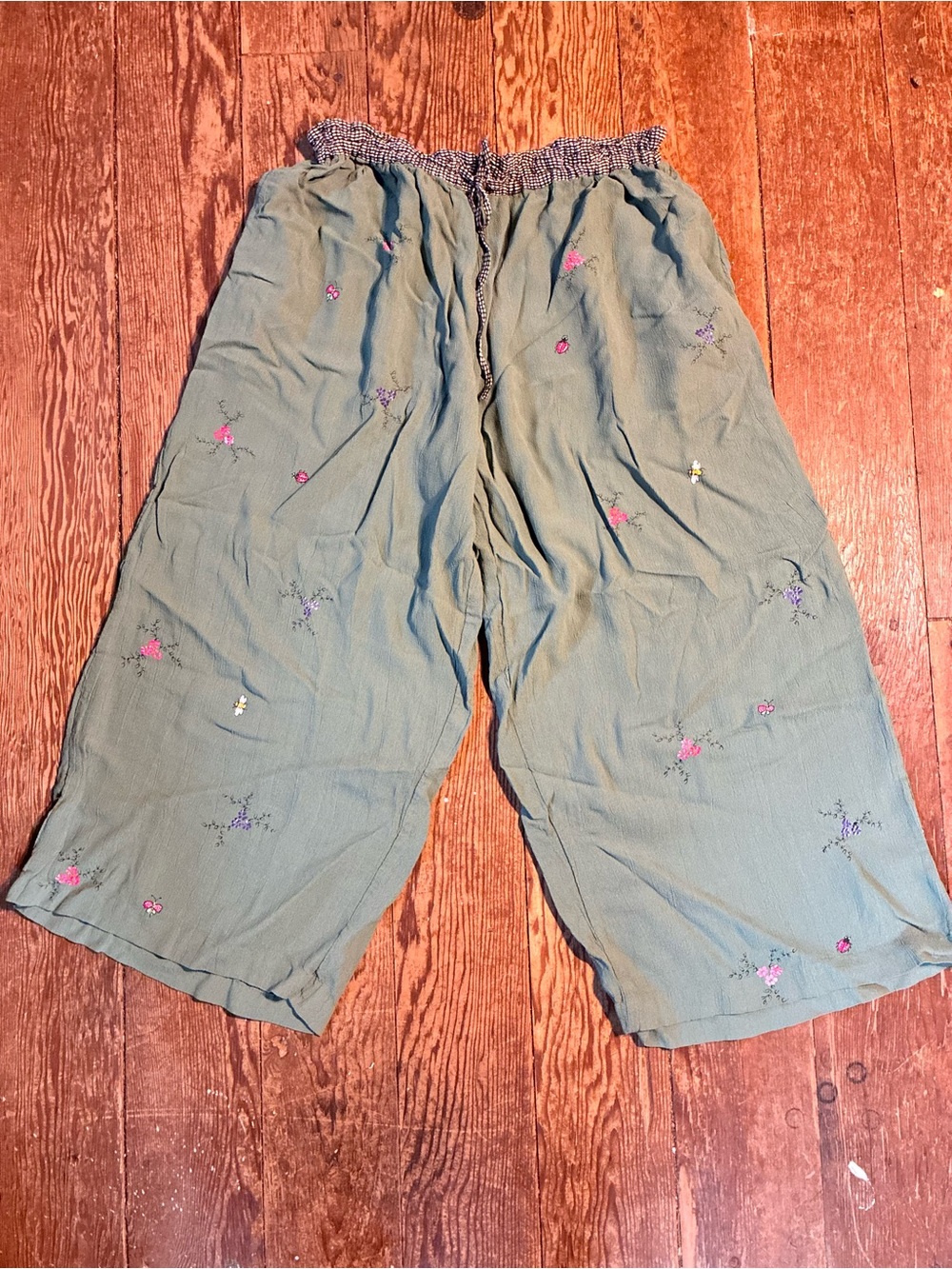 Embroidered Olive Green Wide-Leg Pull-On Pants